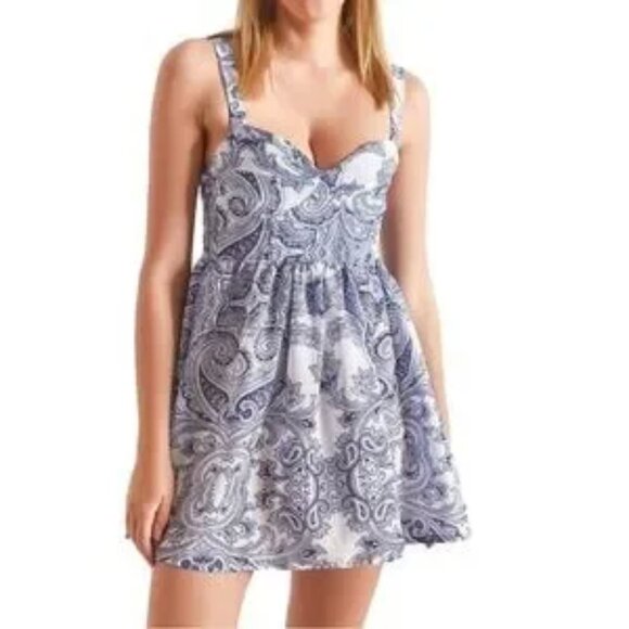 Zara Dresses & Skirts - EUC Zara Blue/White Paisley Babydoll Dress Size Large